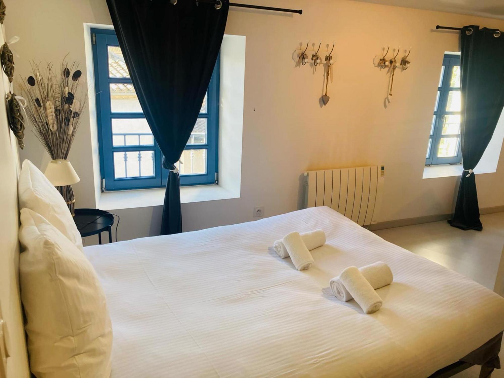 C'Est Une Maison Bleue Carcassonne Ngoại thất bức ảnh