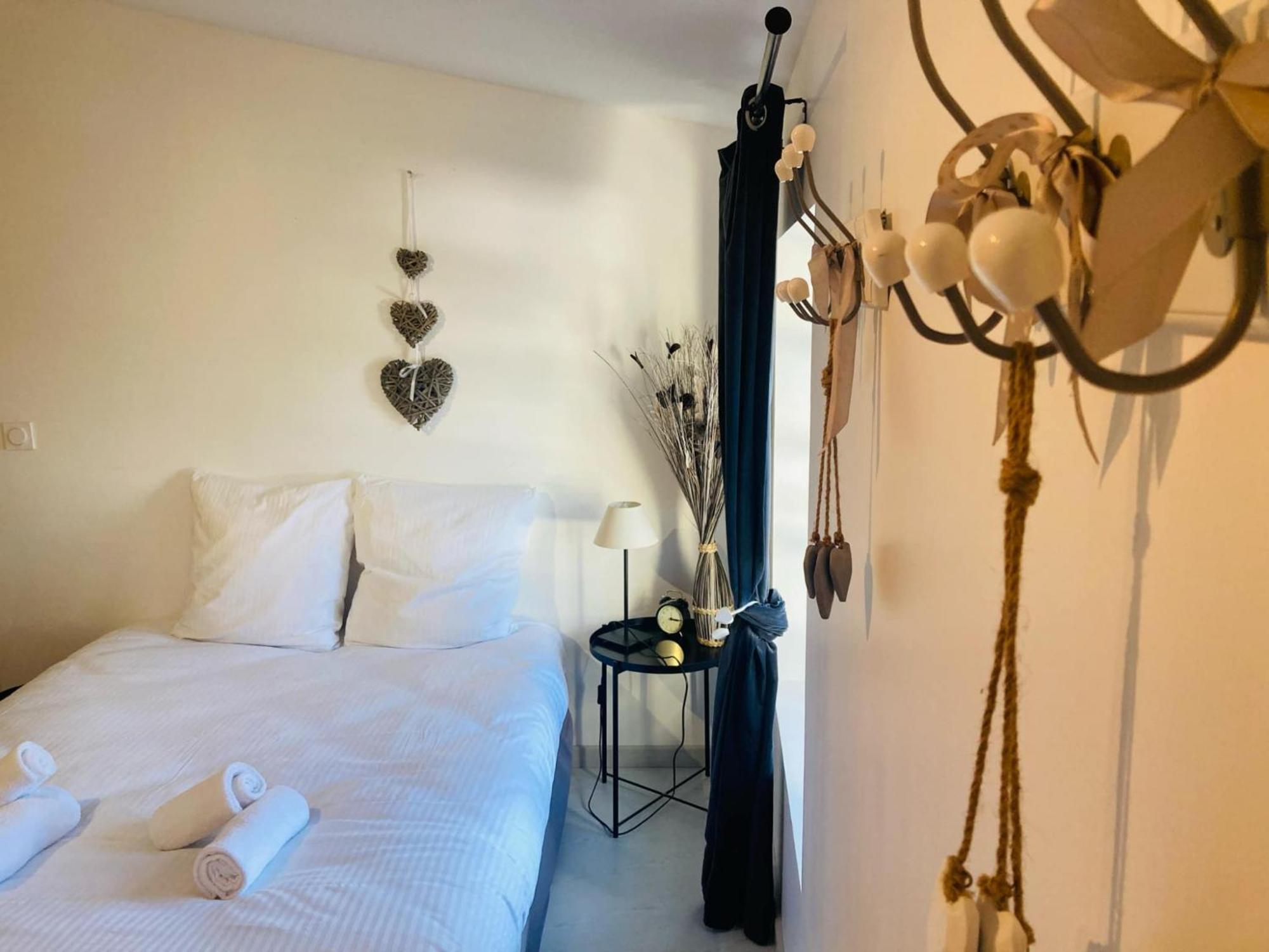 C'Est Une Maison Bleue Carcassonne Ngoại thất bức ảnh